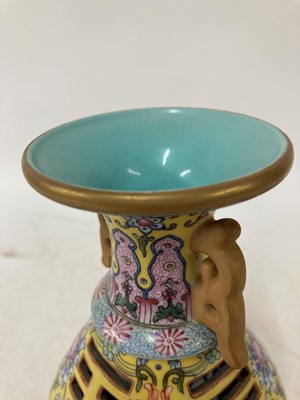 Lot 61 - A Chinese famille rose rotating vase