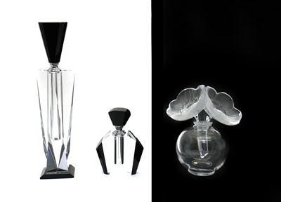 Lot 192 - A Lalique deux anemones perfume bottle