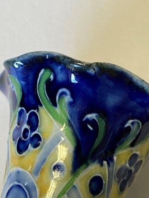 Lot 13 - A Macintyre Moorcroft Florian ware 'Peacock Feather' vase