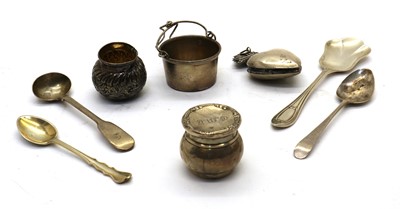 Lot 49 - A collection of silver items