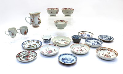 Lot 140 - A collection of Chinese porcelain