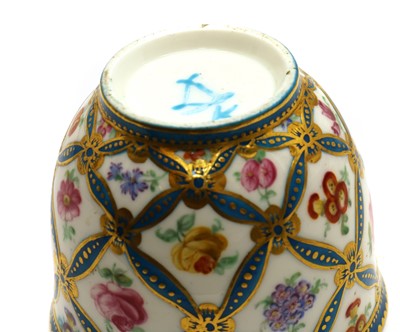 Lot 155 - A collection of 18th and 19th century continental porcelain