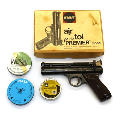 Lot 118 - A Webley & Scott Premier .177 over lever air pistol