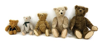 Lot 269 - A collection of Steiff Harrods teddy bears