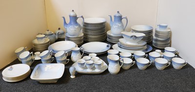 Lot 78 - A Danish Bing & Grondahl porcelain 'Seagull' dinner and coffee service