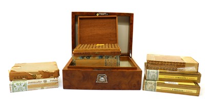 Lot 189 - A burr yew humidor