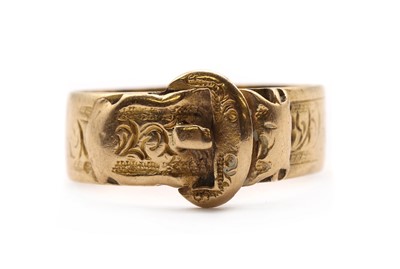 Lot 15 - A Victorian 18ct gold buckle ring