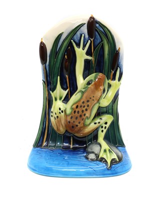 Lot 63 - A Moorcroft pottery 'Frog' pattern sculpture