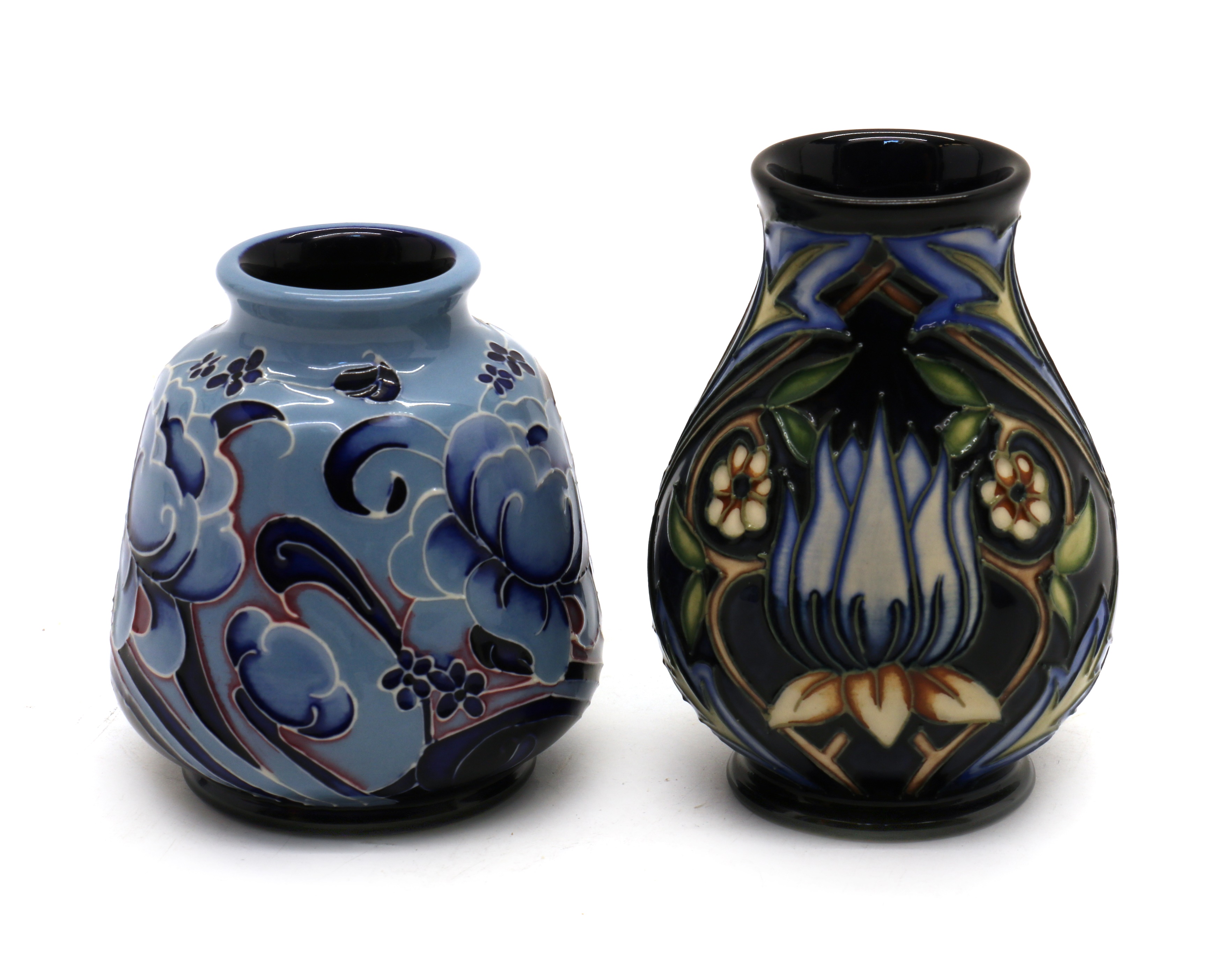 Lot 56 - A Moorcroft pottery 'Tribute to William