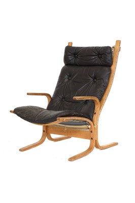 Lot 368 - A 'Siesta' lounge chair