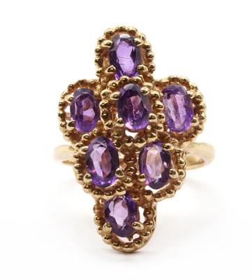 Lot 190 - A 9ct gold amethyst cluster ring