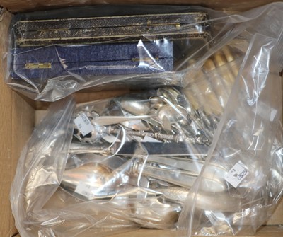 Lot 38 - A collection of flatware