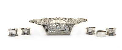 Lot 52 - A George III silver sauce boat
