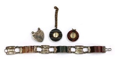 Lot 29 - A Victorian silver and Scottish agate bracelet