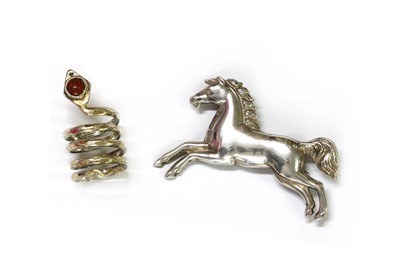 Lot 439 - A collection of silver jewellery