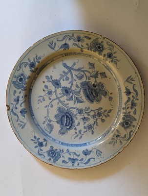 Lot 76 - A Delft pottery charger