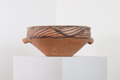 Lot 23 - A pottery bowl