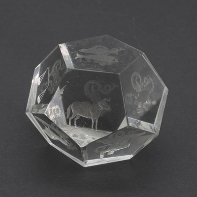 Lot 192 - An acid etched glass paperweight