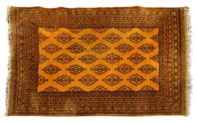 Lot 213 - A modern Persian design carpet