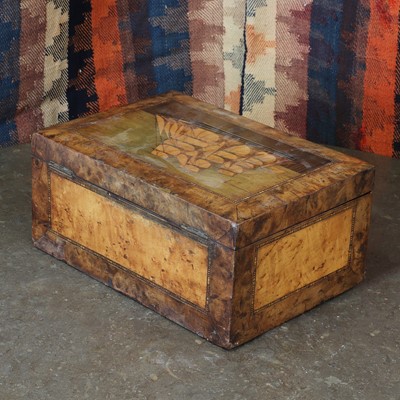 Lot 19 - A captain's box