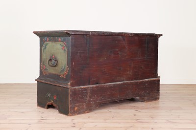 Lot 142 - A large painted pine chest