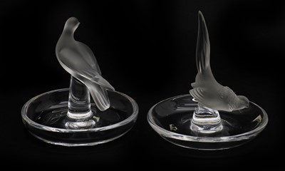 Lot 109 - A Lalique clear and satin glass cendrier
