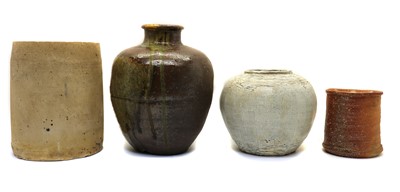 Lot 122 - A Japanese pottery vase