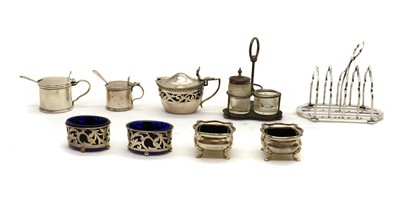 Lot 11 - A collection of silver items