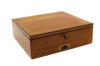 Lot 170 - A Reeves & Sons mahogany artist's box