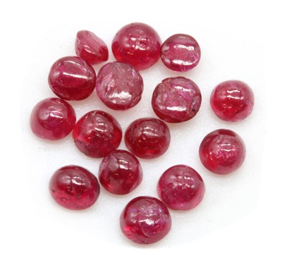 Lot 356 - A quantity of unmounted cabochon rubies