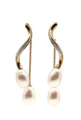 Lot 343 - A pair of gold cultured freshwater pearl and diamond drop earrings