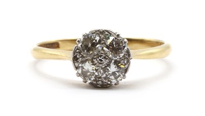 Lot 57 - A gold diamond cluster ring