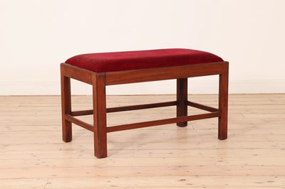 Lot 594 - A Chippendale-style mahogany duet stool