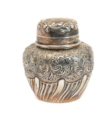 Lot 18 - A Victorian silver tea canister