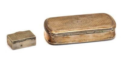 Lot 19 - A French silver snuff box