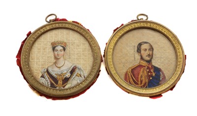 Lot 307 - A pair of reverse painted portraits