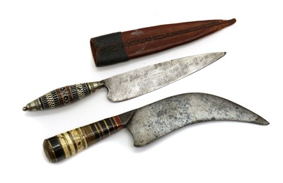 Lot 129 - A Spanish or South American knife