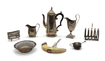 Lot 16 - A collection of silver items
