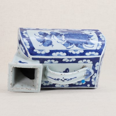 Lot 33 - A Chinese blue and white bourdaloue