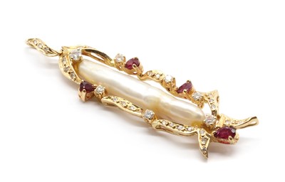 Lot 206 - A gold cultured freshwater Biwa pearl, diamond and ruby pendant