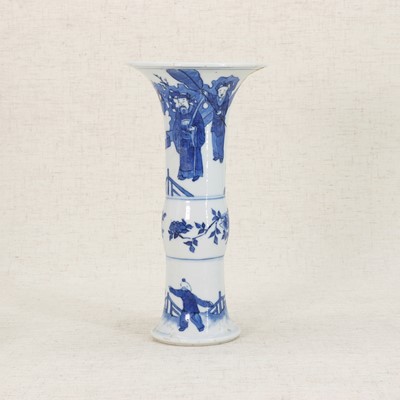 Lot 21 - A Chinese blue and white gu vase