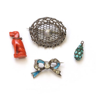Lot 241 - A collection of jewellery
