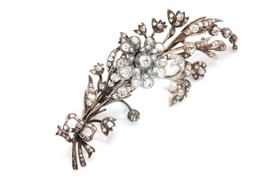 Lot 43 - A late Victorian diamond set en-tremblant spray brooch