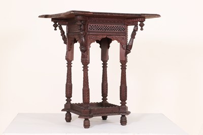 Lot 169 - A small hardwood occasional table