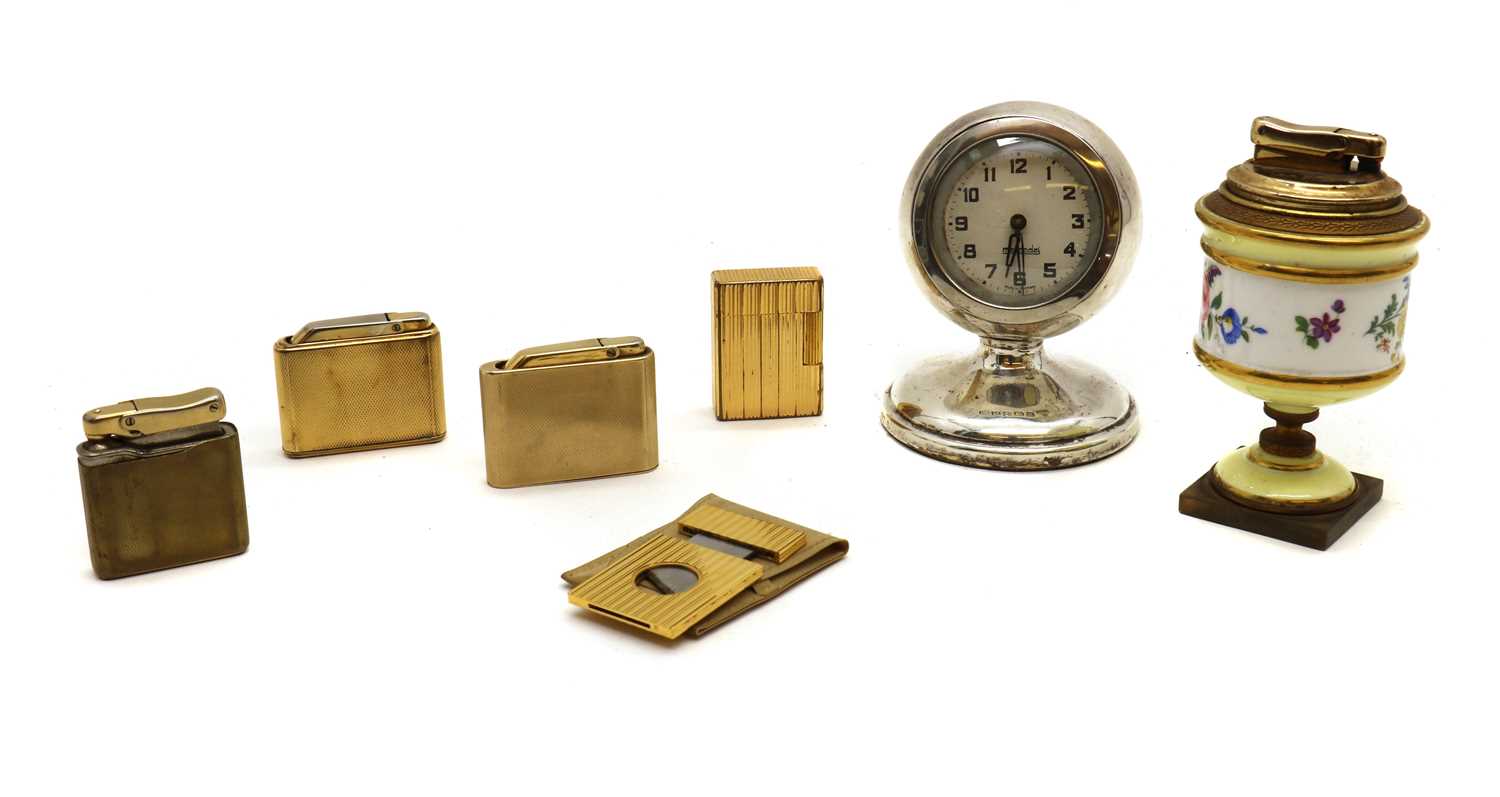 Lot 59 - A silver Mercedes desk clock