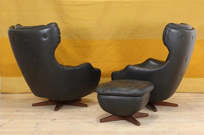 Lot 413 - A pair of Parker Knoll loungers