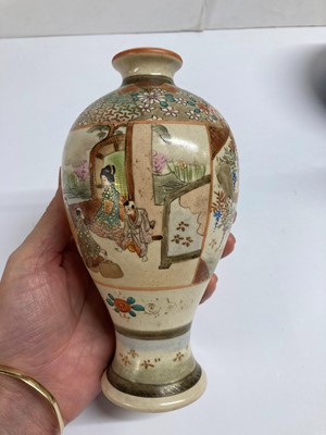 Lot 81 - A pair of Japanese Satsuma vases