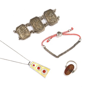 Lot 295 - A collection of silver and costume jewellery