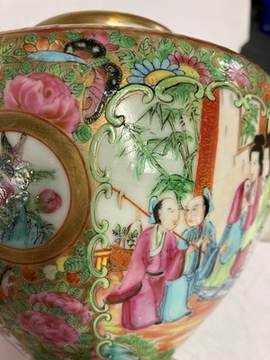 Lot 82 - A collection of Chinese Canton famille rose