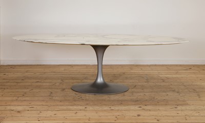 Lot 263 - A Knoll Studios 'Tulip' dining table
